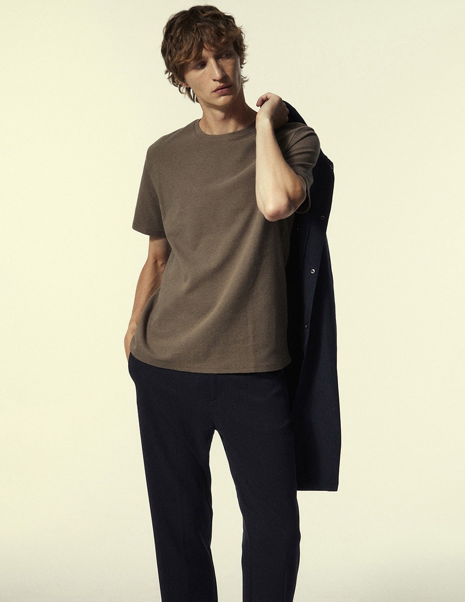 Playera cuello redondo para hombre 1