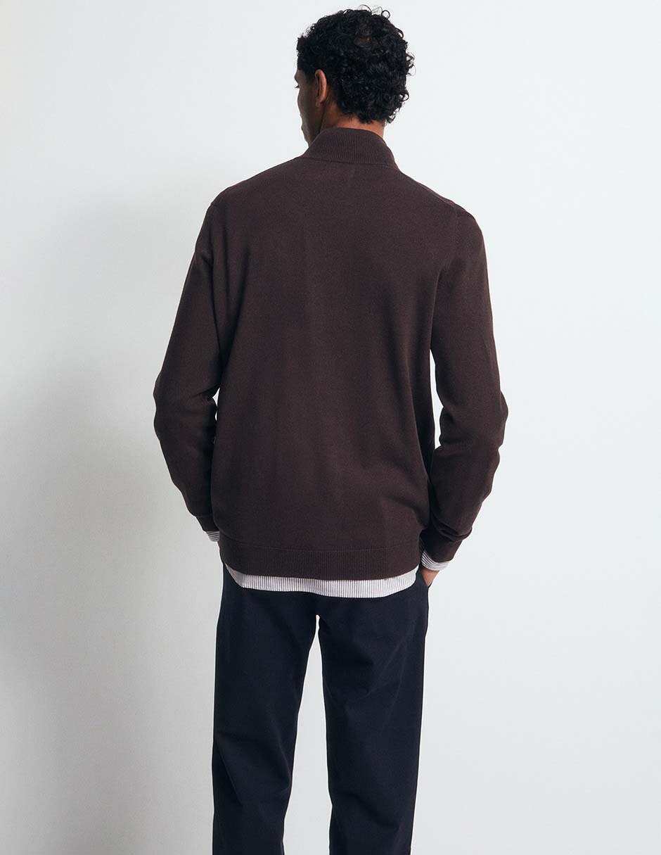 Suéter cuello alto para hombre 2